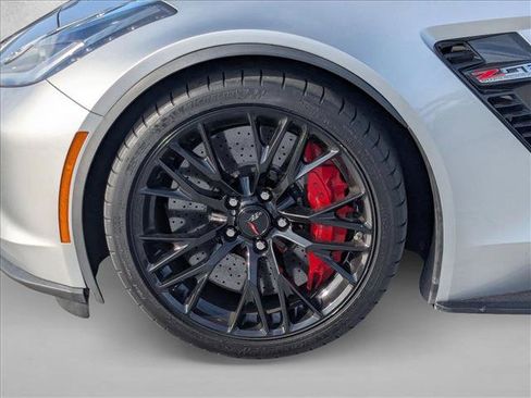 Used 2017 Chevrolet Corvette Z06 RWD image 18