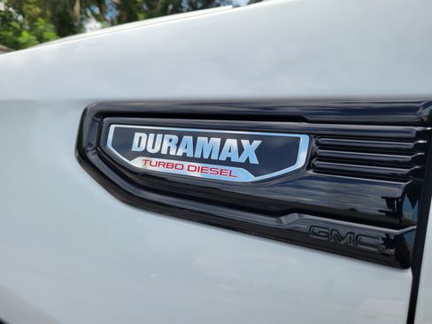 Certified 2025 GMC Sierra 1500 Elevation w/ Elevation Premium Package AWD/4WD image 15