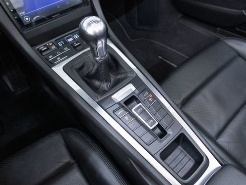 Certified 2013 Porsche Boxster RWD image 18