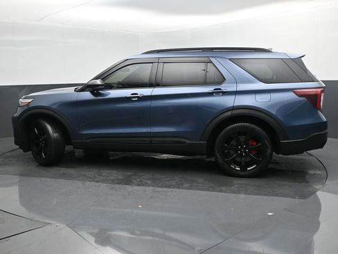 Used 2020 Ford Explorer ST w/ ST Street Pack image 3