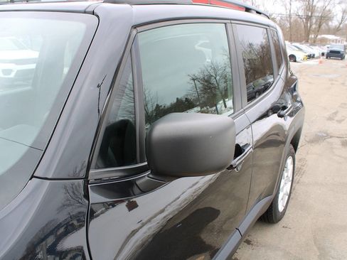 Used 2019 Jeep Renegade Sport w/ Sport Appearance Group image 22