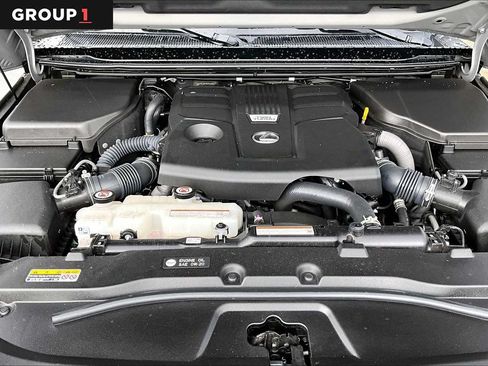 Certified 2025 Lexus GX 550 w/ Cold Area Package AWD/4WD image 29