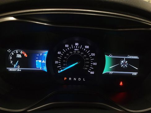 Used 2020 Ford Fusion SE FWD image 23
