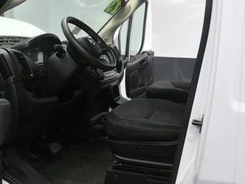 Used 2023 RAM ProMaster 2500 FWD image 10