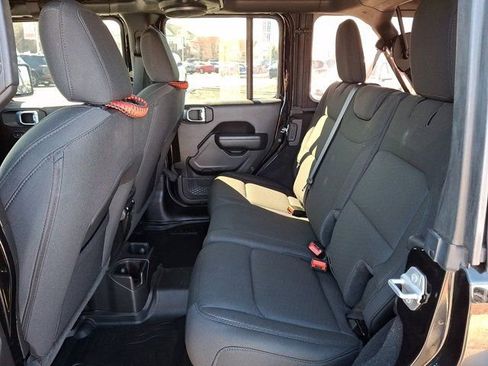 Certified 2022 Jeep Wrangler Unlimited Willys image 13