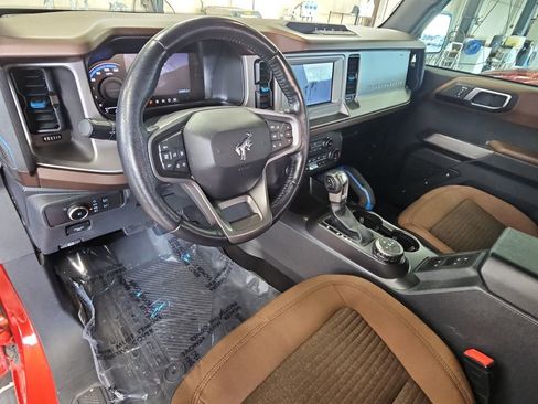 Used 2022 Ford Bronco Outer Banks AWD/4WD image 15