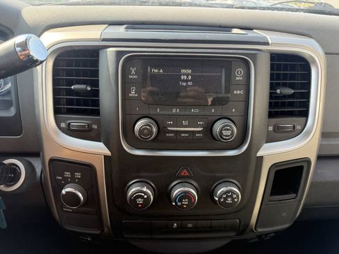 Used 2013 RAM 1500 Classic SLT AWD/4WD image 18