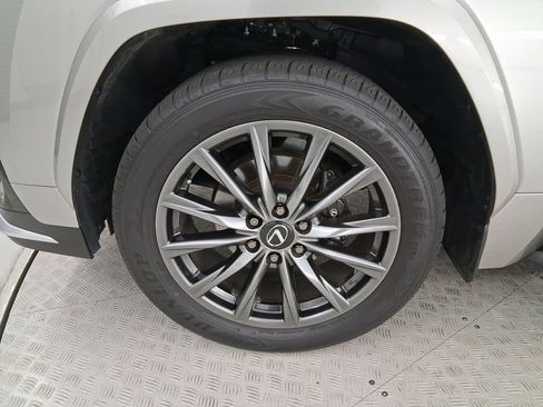 Used 2024 Lexus LX 600 F Sport image 11