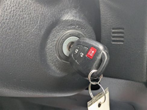 Used 2023 Toyota Tacoma SR5 image 32