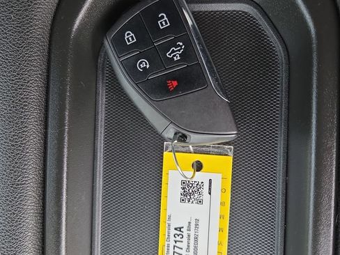 Certified 2024 Chevrolet Silverado 1500 LT AWD/4WD image 25