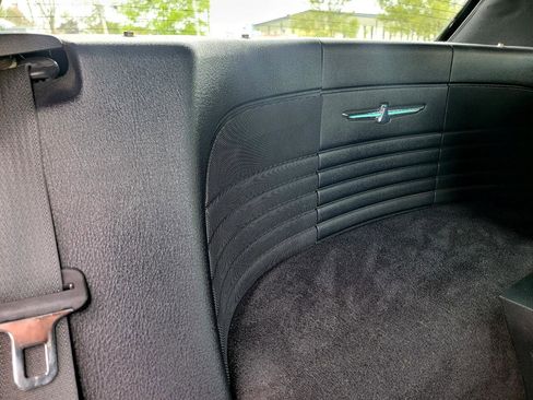 Used 2004 Ford Thunderbird Deluxe image 34