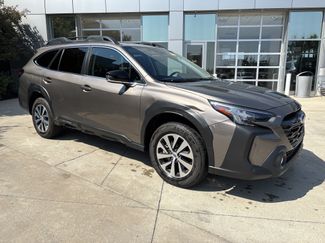 Used 2023 Subaru Outback Premium AWD/4WD video 2