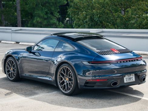 Used 2020 Porsche 911 Carrera RWD image 9