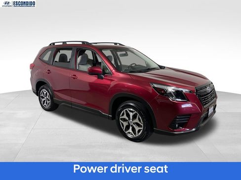 Used 2024 Subaru Forester Premium image 7
