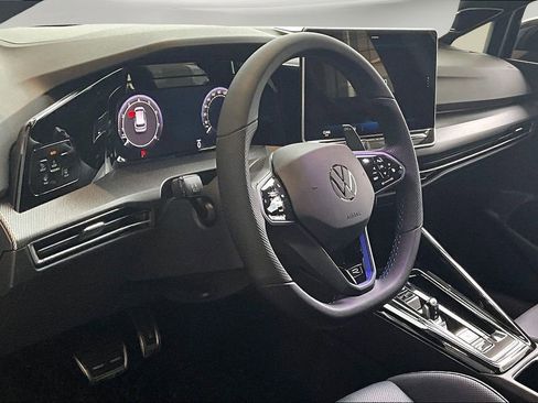New 2026 Volkswagen Golf image 7