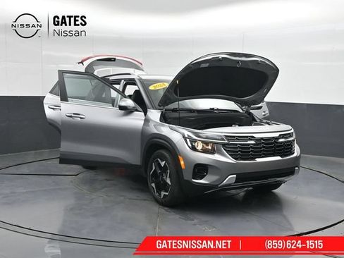 Used 2024 Kia Seltos EX AWD/4WD image 59