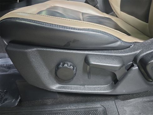 Used 2024 Ford Bronco Wildtrak image 30