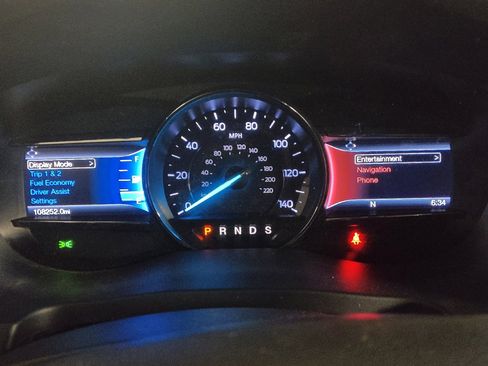 Used 2017 Ford Explorer XLT w/ Equipment Group 202A FWD image 23