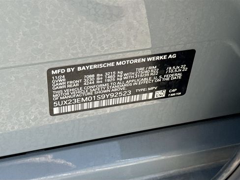 Used 2025 BMW X7 xDrive40i w/ M Sport Package AWD/4WD image 46