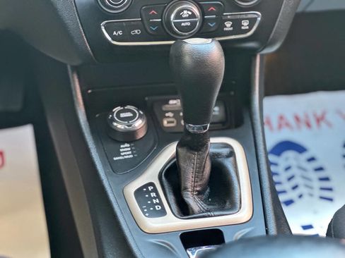 Used 2016 Jeep Cherokee 75th Anniversary AWD/4WD image 11
