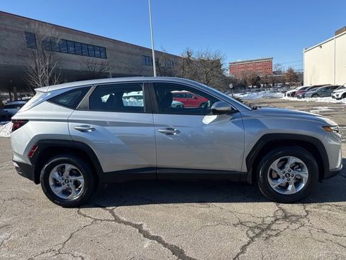 Certified 2024 Hyundai Tucson SE image 16