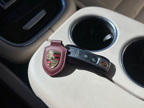 Used 2023 Porsche Panamera GTS image 48