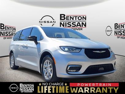 Used 2024 Chrysler Pacifica Touring-L