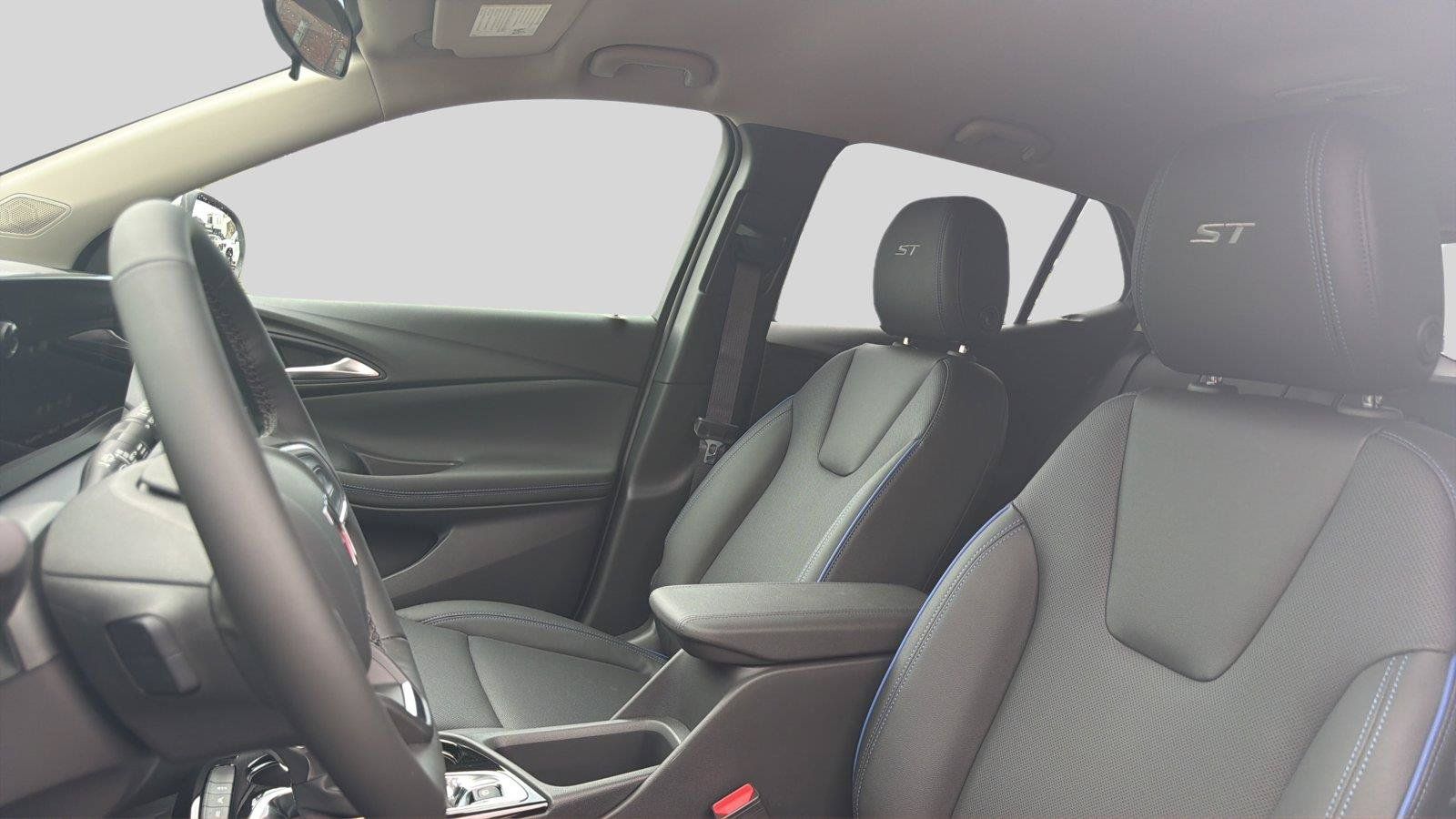 New 2026 Buick Encore GX Sport Touring w/ Advanced Technology Package AWD/4WD image 17