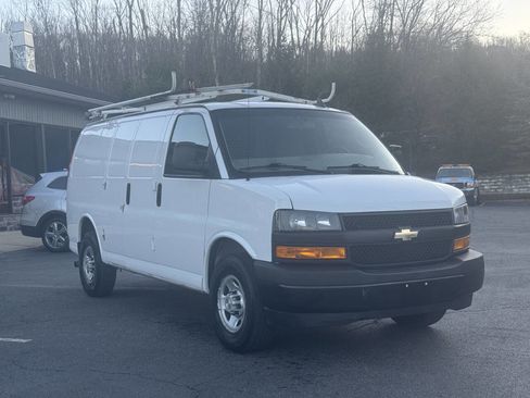 Used 2019 Chevrolet Express 2500 image 5