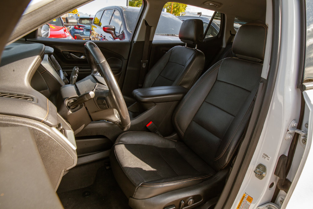 Used 2021 GMC Terrain SLT FWD image 12