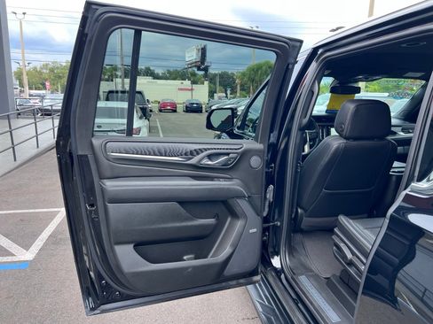 Used 2024 GMC Yukon XL Denali AWD/4WD image 48