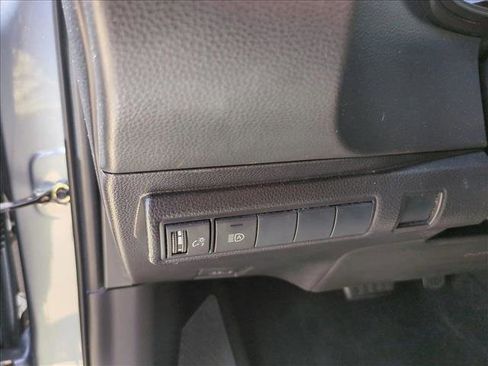 Used 2021 Toyota Corolla LE FWD image 13