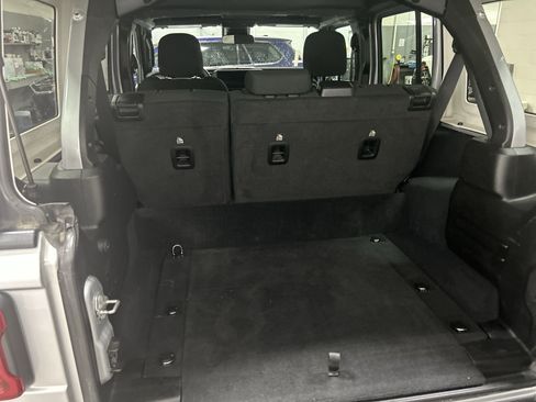 Used 2024 Jeep Wrangler Unlimited Rubicon 4xe AWD/4WD image 27