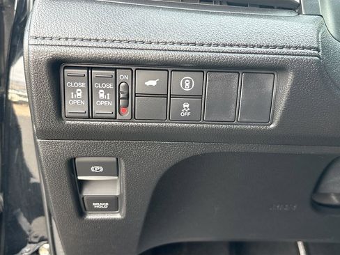 Used 2024 Honda Odyssey EX-L image 10