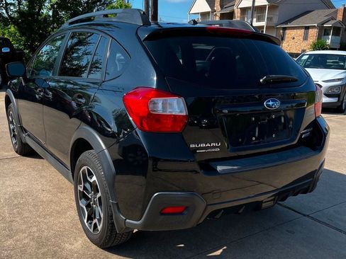 Used 2016 Subaru Crosstrek 2.0i Premium w/ Moonroof Package AWD/4WD image 9