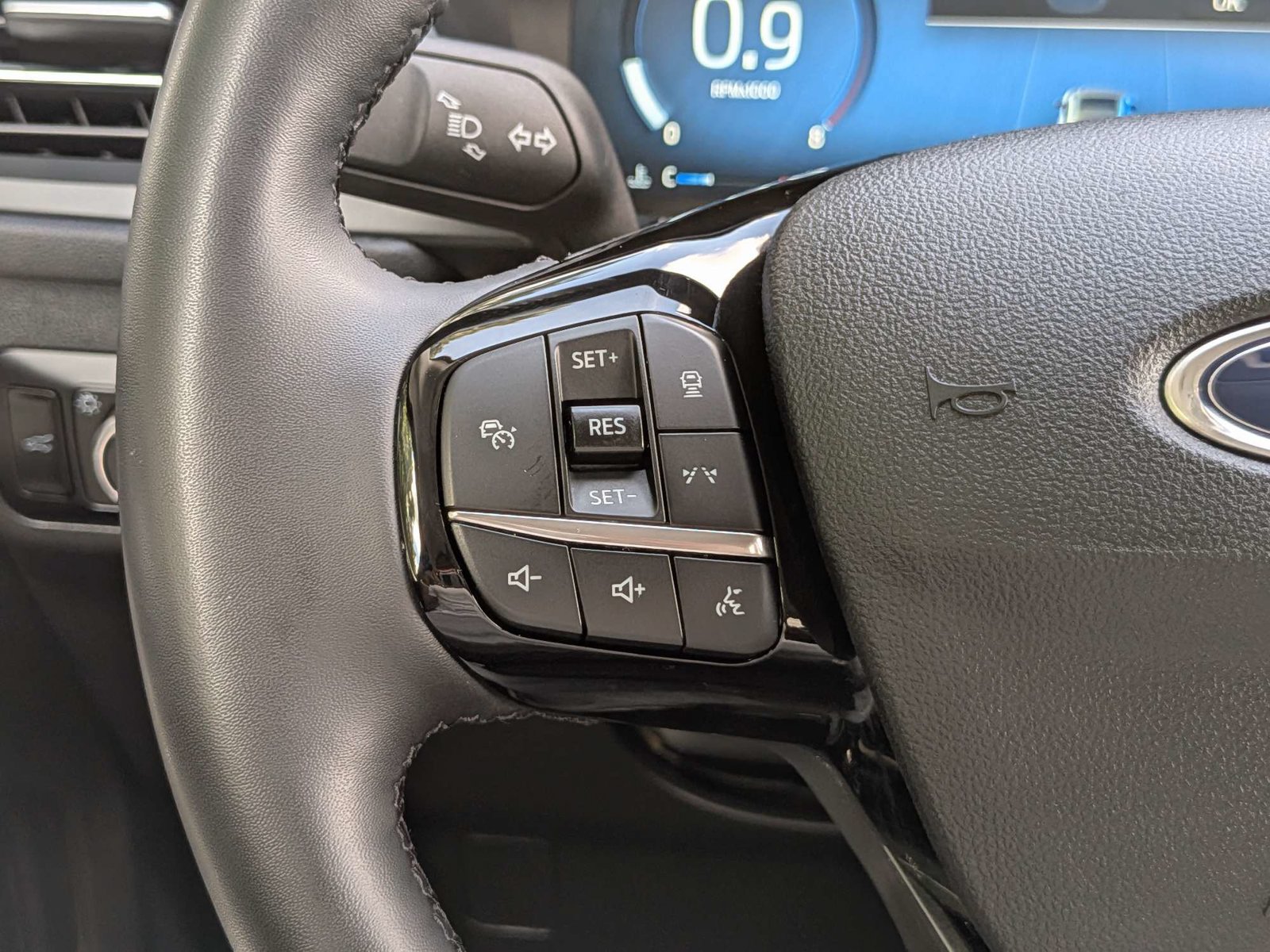 Used 2023 Ford Escape Active w/ Tech Pack #2 AWD/4WD image 25