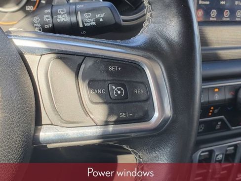 Used 2018 Jeep Wrangler Unlimited Sahara image 21