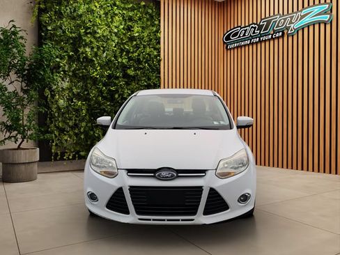 Used 2012 Ford Focus SEL w/ SEL/Titanium Winter Pkg FWD image 26