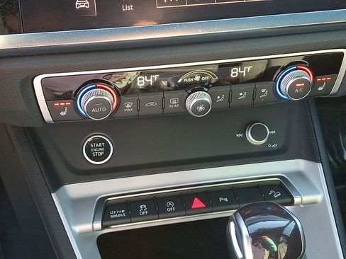 Used 2022 Audi Q3 2.0T Premium Plus image 17