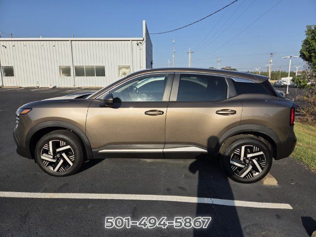 Certified 2025 Nissan Kicks SV w/ Charging Package FWD image 6