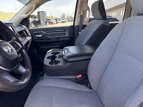 Used 2019 RAM 3500 Big Horn image 5