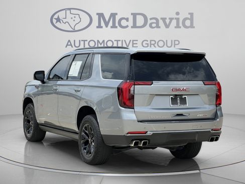 Used 2025 GMC Yukon AT4 w/ AT4 Premium Package AWD/4WD image 5