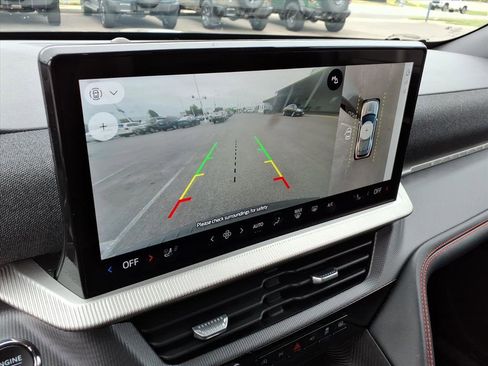 Used 2025 Ford Explorer ST-Line image 14