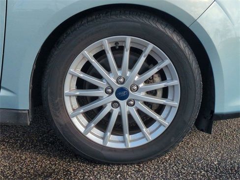 Used 2014 Ford C-MAX Energi SEL image 11