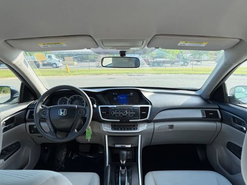 Used 2014 Honda Accord LX image 21