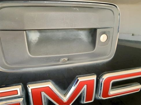 Used 2022 GMC Canyon AT4 image 46