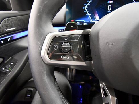 Used 2024 BMW 540i xDrive w/ Premium Package image 21