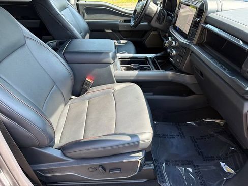 Used 2024 Ford F250 Lariat w/ Lariat Ultimate Package AWD/4WD image 15