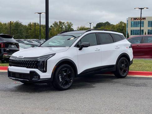 New 2026 Kia Sportage X-Line w/ X-Line Technology Package image 2