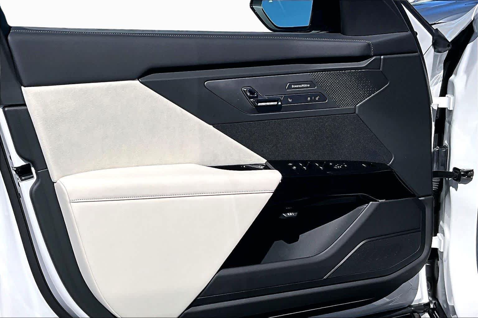 New 2027 BMW 740i w/ Executive Package RWD image 10